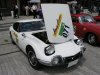 ai65.photobucket.com_albums_h201_flexin_k20_67TOYOTA2000GT2.jpg